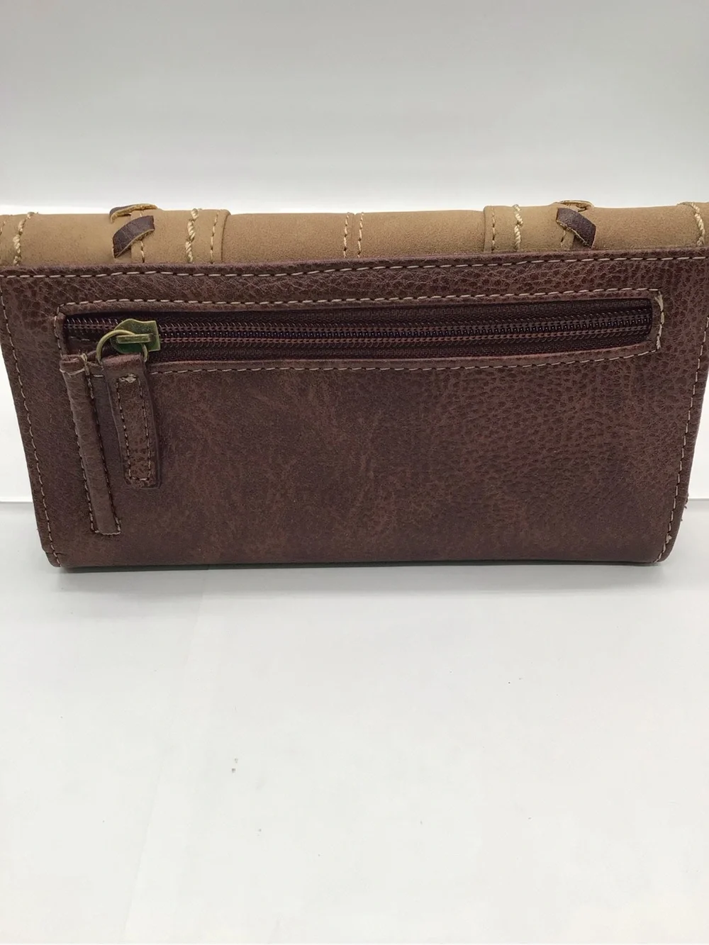 🌼3/$13🌼BUNDLE. DEAL! B.O.C Brown wallet - Picture 2 of 5